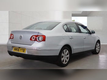 Used Volkswagen Passat 2006 for sale - 78613132: Photo
