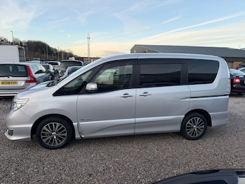 Used Nissan Serena 2014 for sale - 78471069: Photo