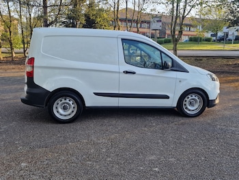 Used Ford Transit Courier 2019 for sale - 76649444: Photo
