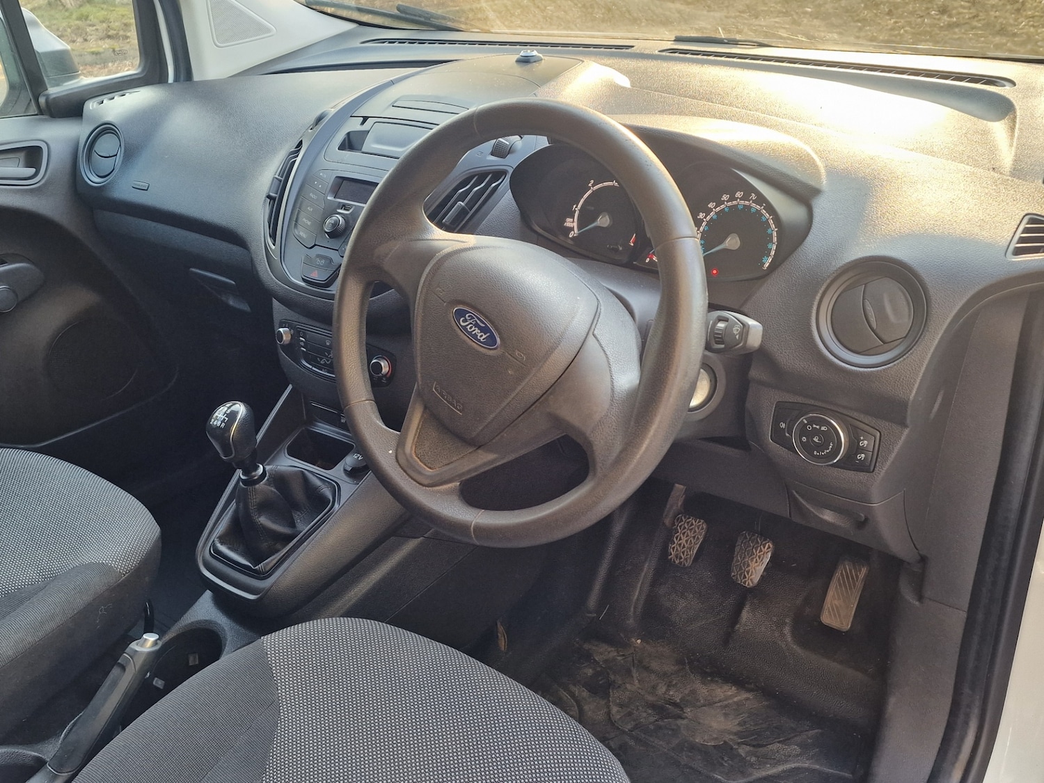 Used Ford Transit Courier 2019 for sale - 76649444: Photo 31