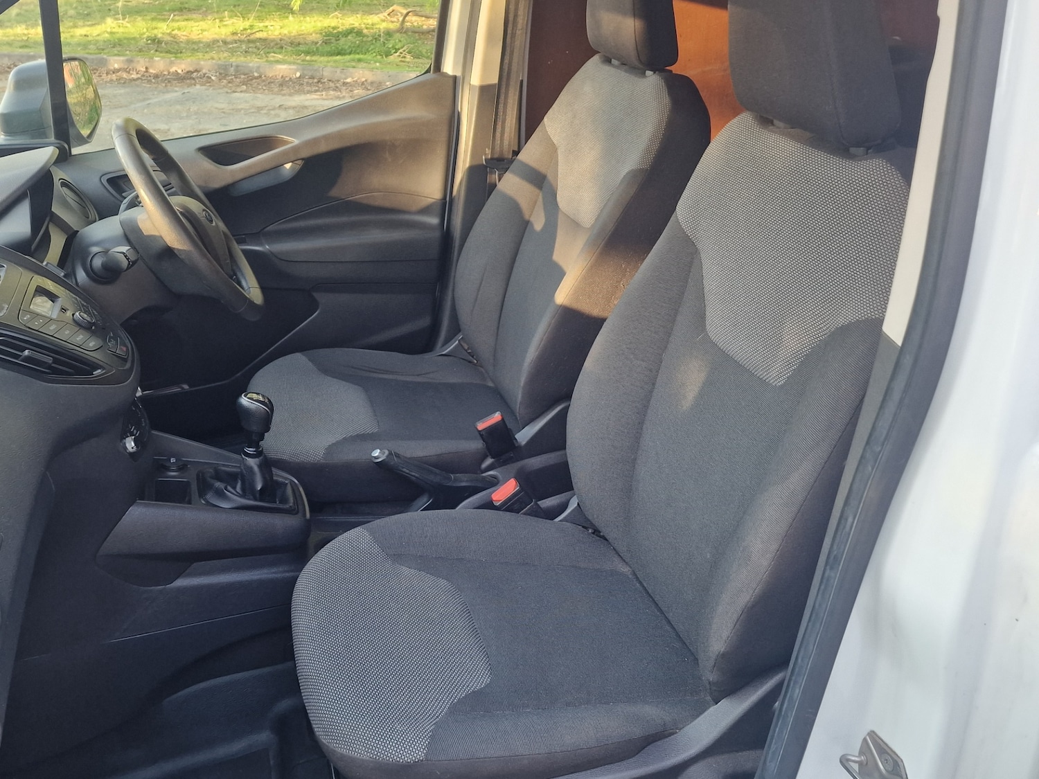 Used Ford Transit Courier 2019 for sale - 76649444: Photo 36