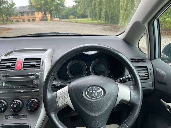Used Toyota Auris 2009 for sale - 75190698: Photo 31