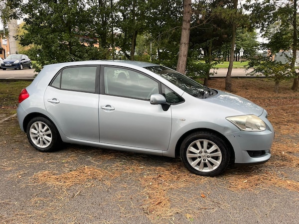 Used Toyota Auris 2009 for sale - 75190698: Photo 3