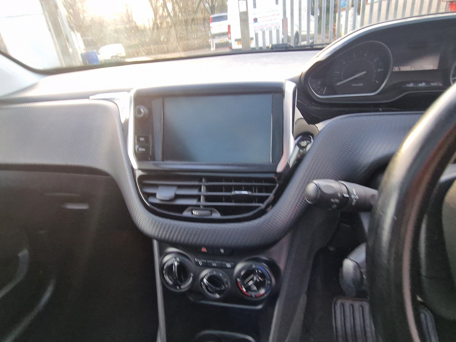 Used Peugeot 208 2018 for sale - 76968258: Photo 15