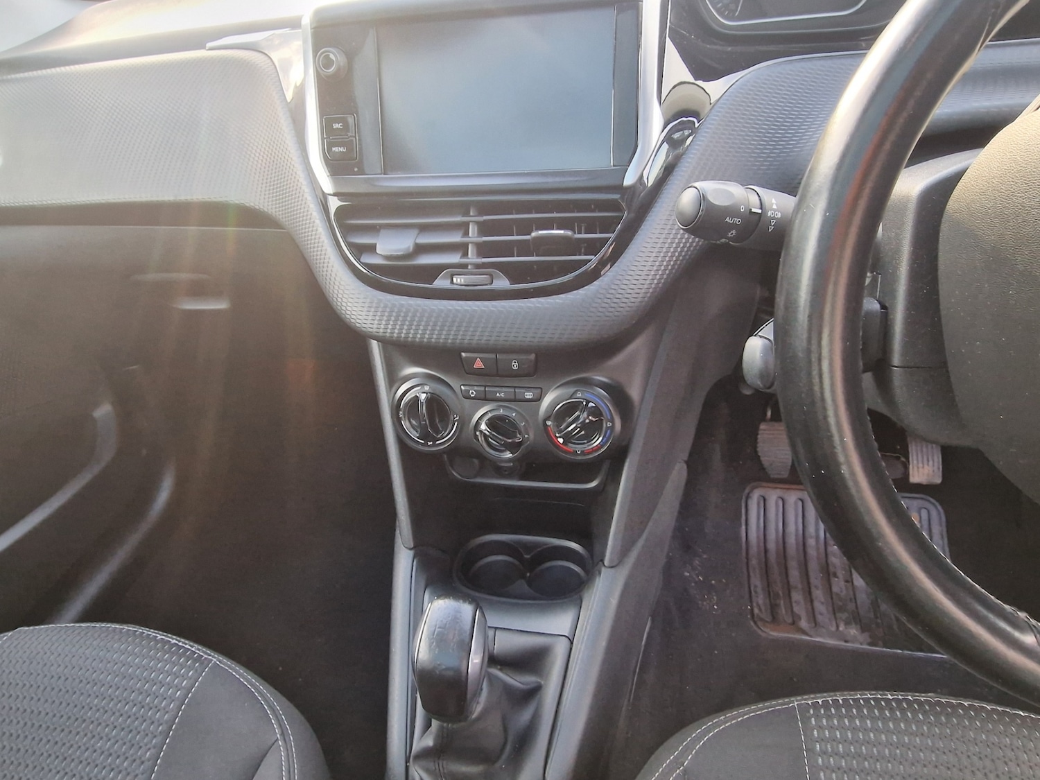 Used Peugeot 208 2018 for sale - 76968258: Photo 16