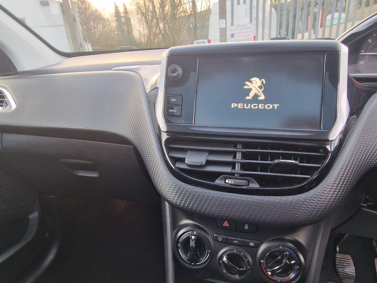 Used Peugeot 208 2018 for sale - 76968258: Photo 34
