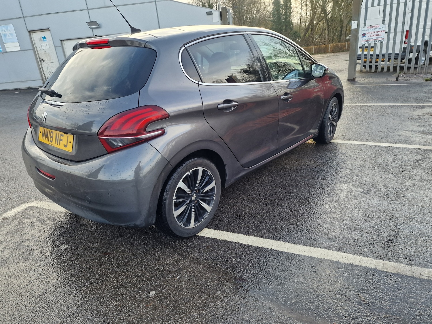 Used Peugeot 208 2018 for sale - 76968258: Photo 6