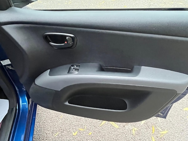 Used Hyundai i10 2012 for sale - 75626138: Photo 21