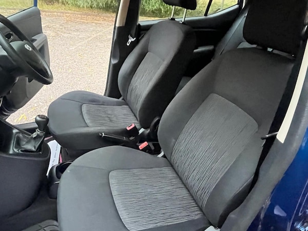 Used Hyundai i10 2012 for sale - 75626138: Photo 31