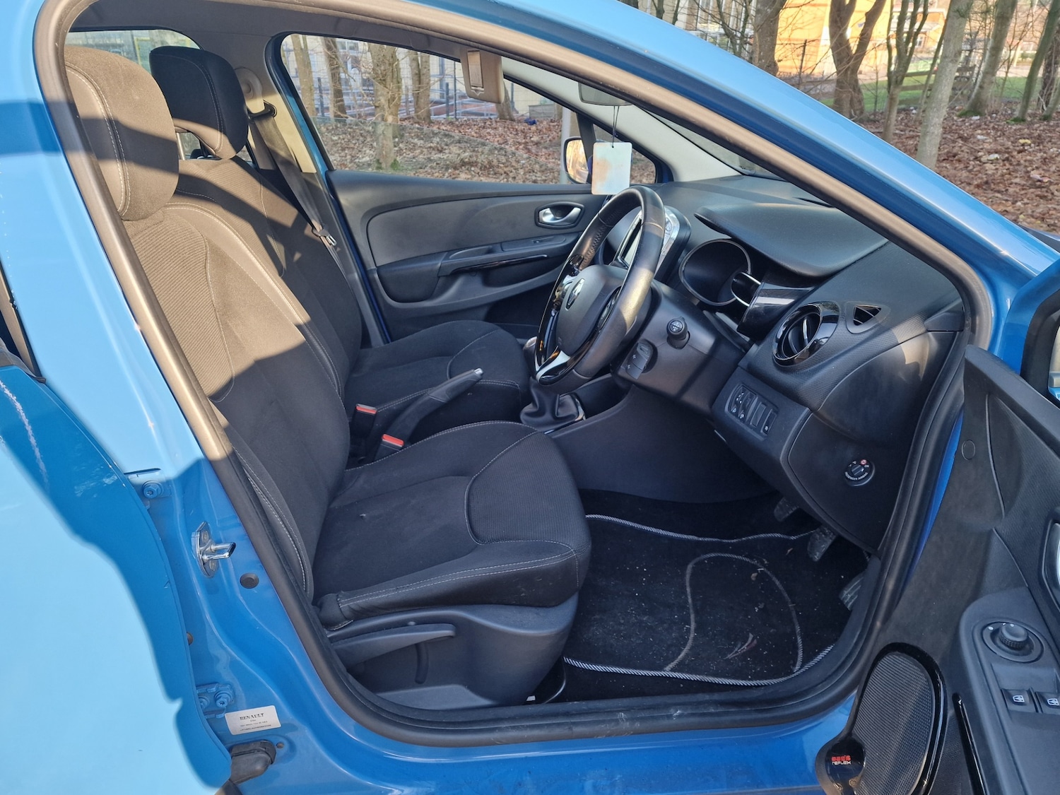 Used Renault Clio 2015 for sale - 76554207: Photo 15