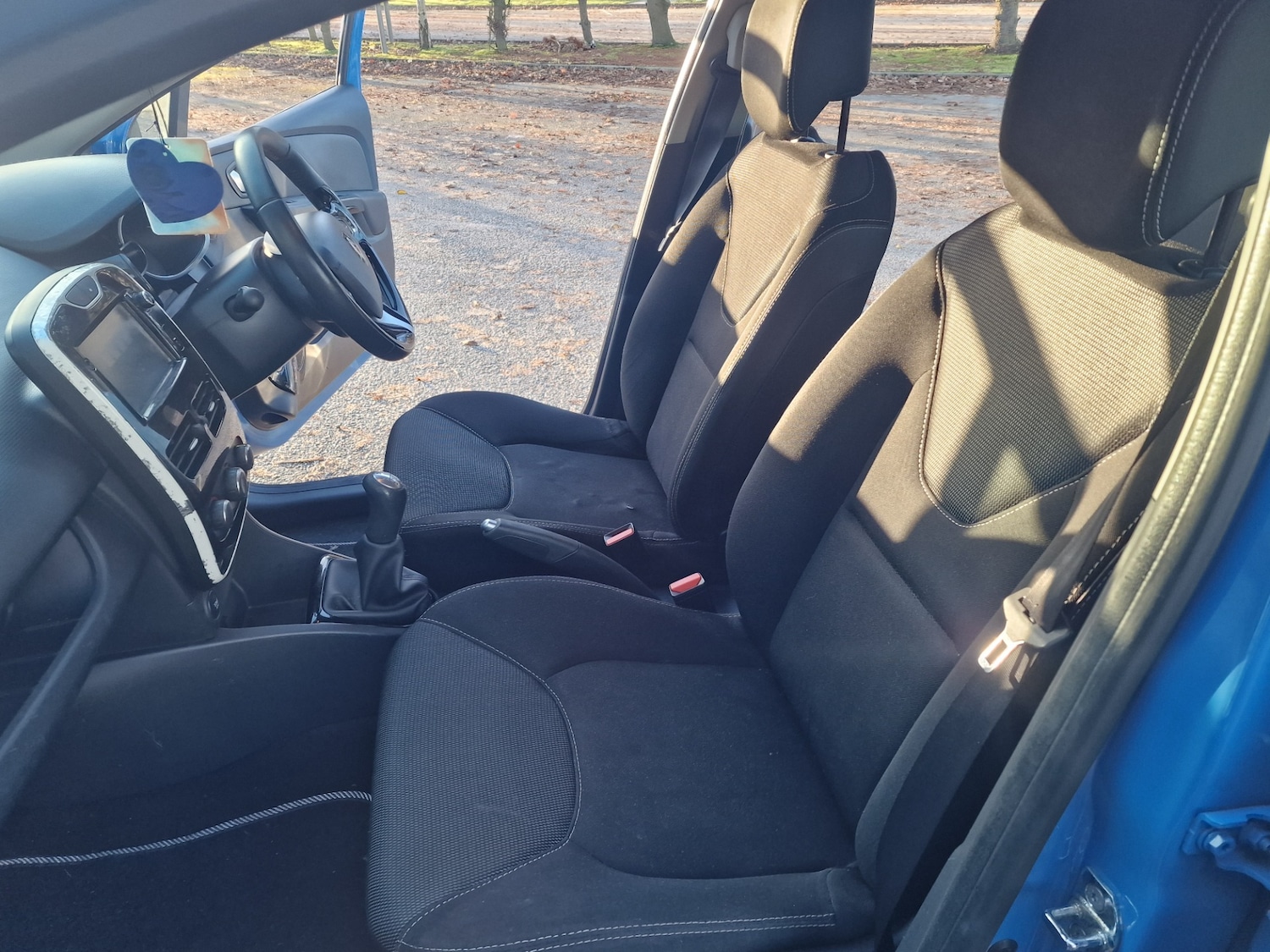 Used Renault Clio 2015 for sale - 76554207: Photo 26