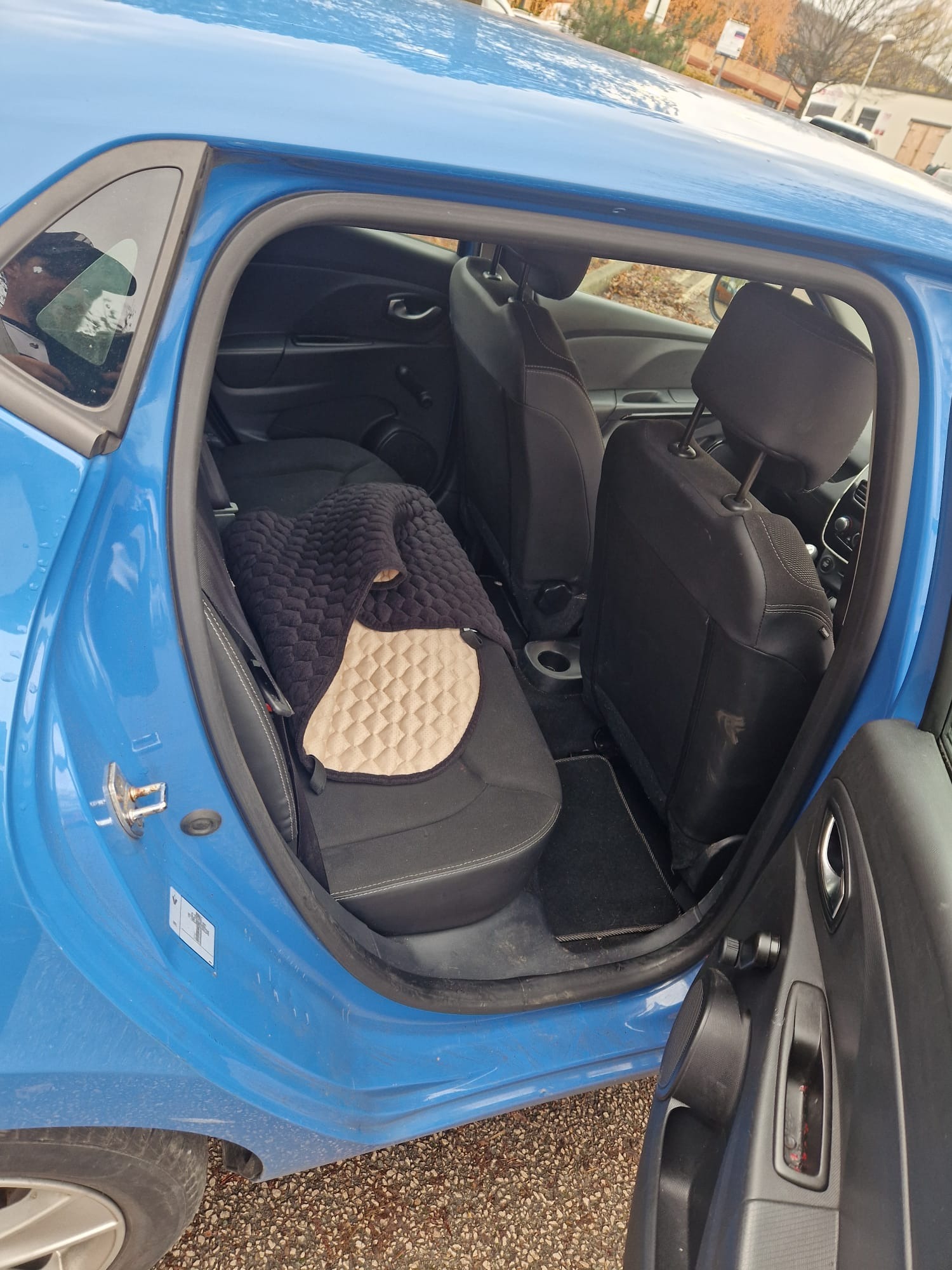 Used Renault Clio 2015 for sale - 76554207: Photo 3