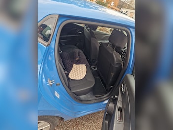 Used Renault Clio 2015 for sale - 76554207: Photo