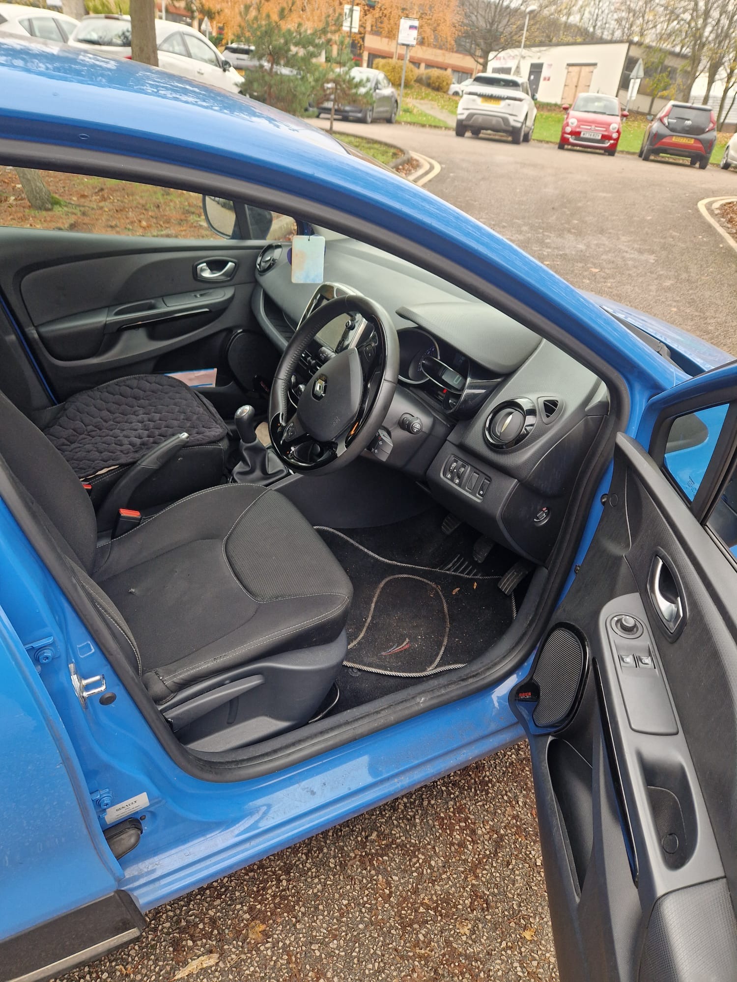 Used Renault Clio 2015 for sale - 76554207: Photo 4