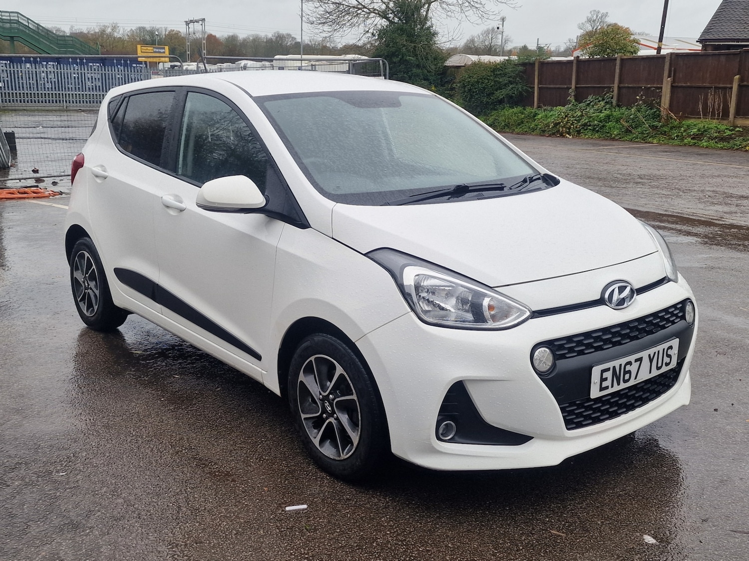 Used Hyundai i10 2018 for sale - 76762601: Photo 1