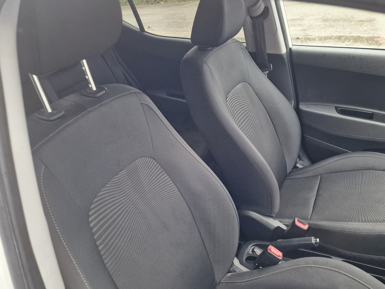 Used Hyundai i10 2018 for sale - 76762601: Photo 16