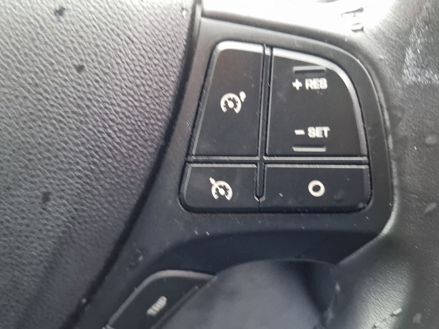 Used Hyundai i10 2018 for sale - 76762601: Photo 23