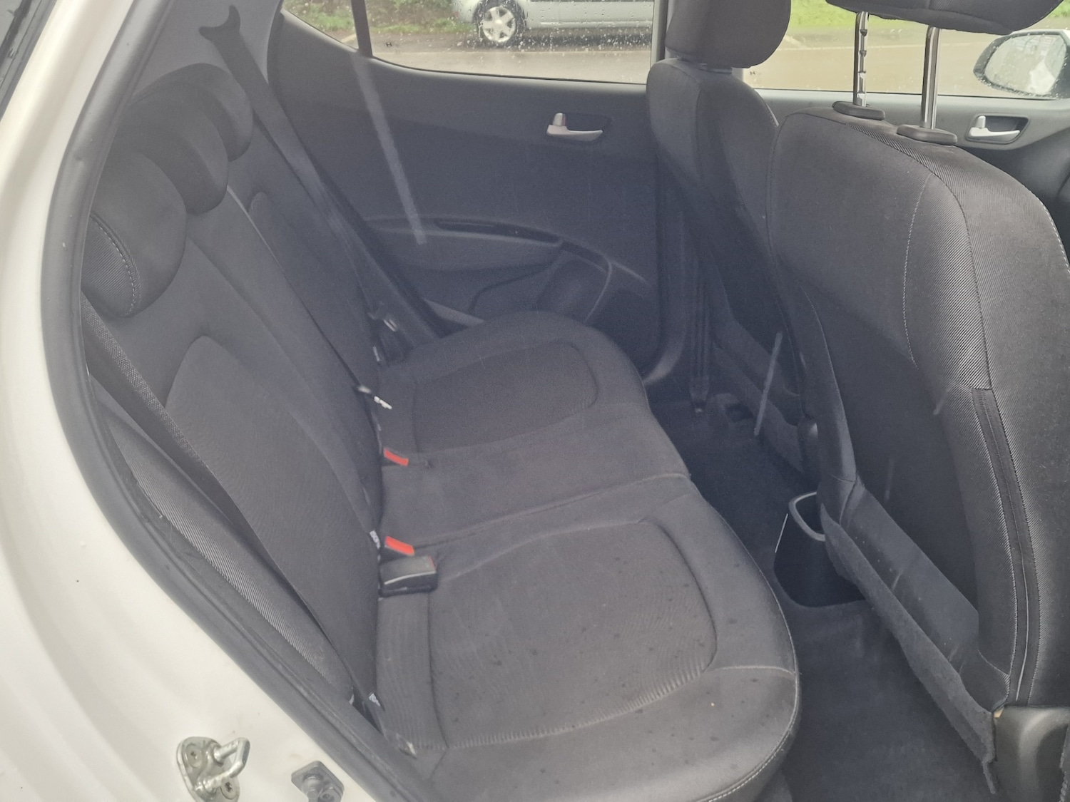 Used Hyundai i10 2018 for sale - 76762601: Photo 26