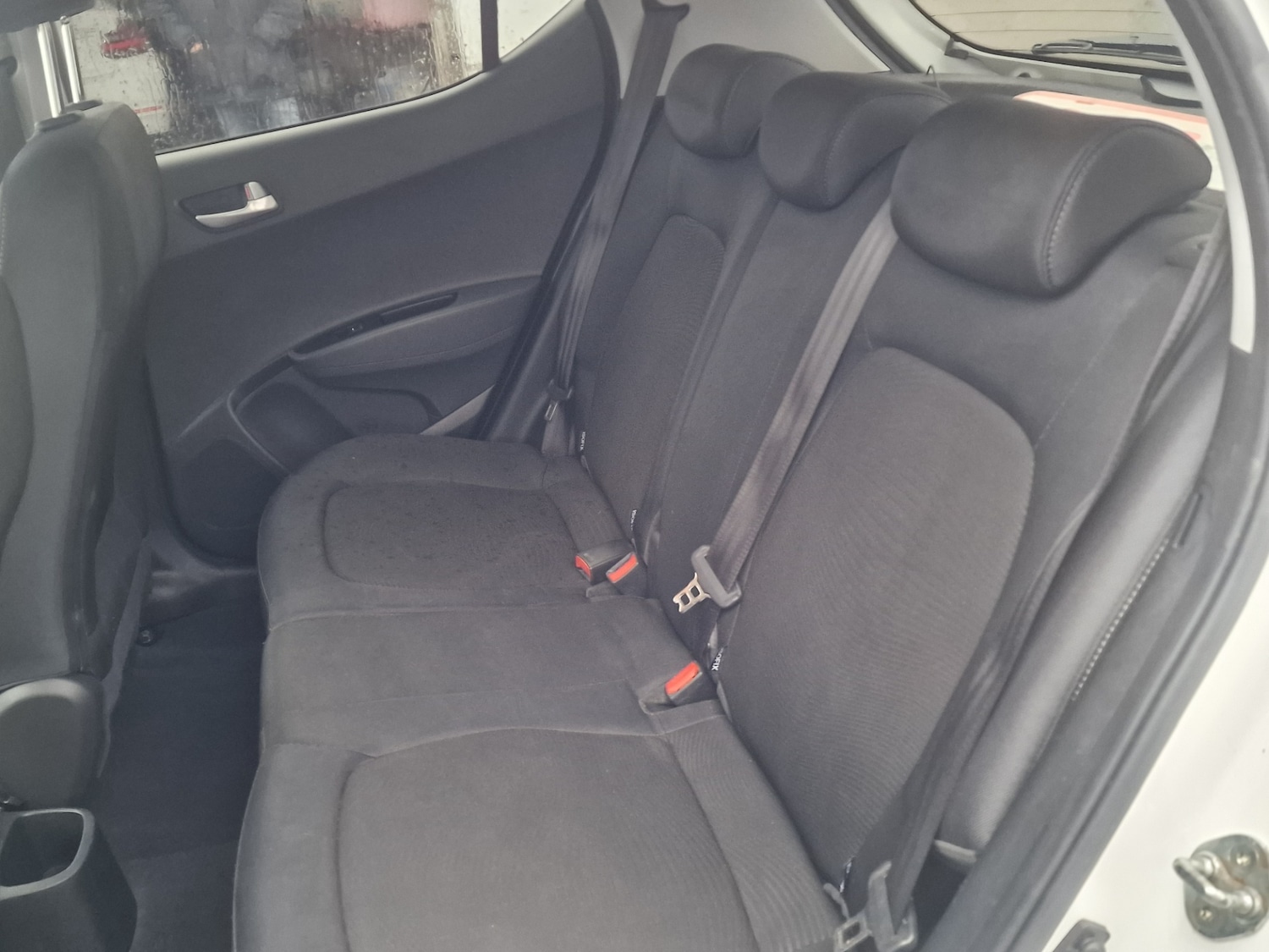 Used Hyundai i10 2018 for sale - 76762601: Photo 31