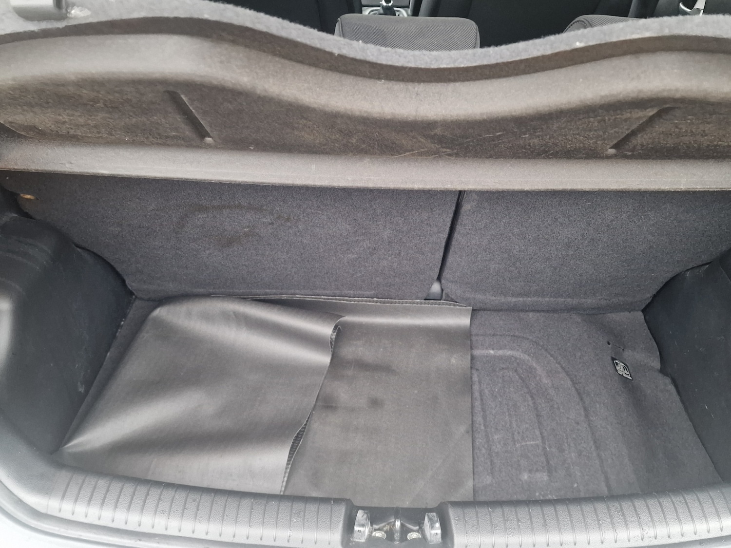 Used Hyundai i10 2018 for sale - 76762601: Photo 38