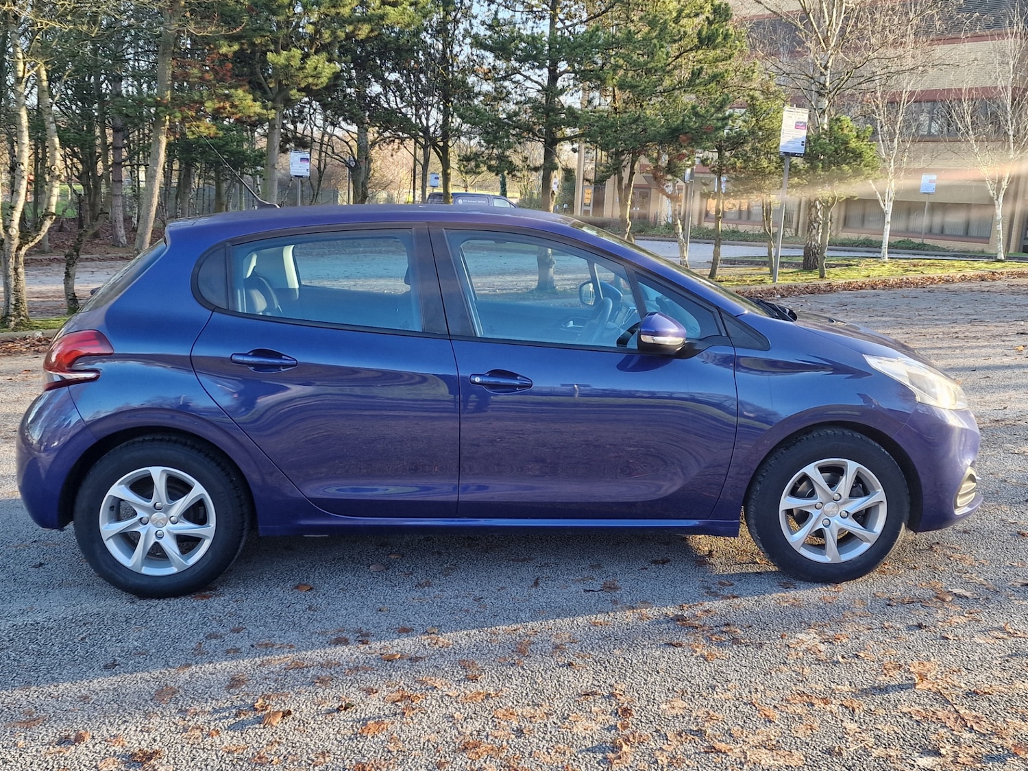 Used Peugeot 208 2017 for sale - 76762797: Photo 14