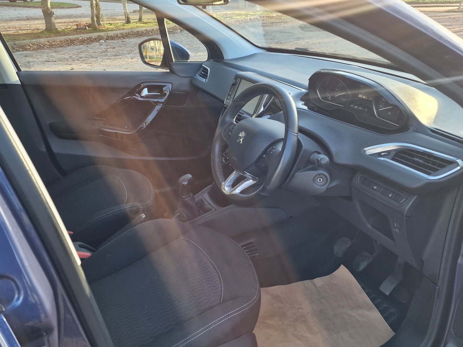 Used Peugeot 208 2017 for sale - 76762797: Photo 20