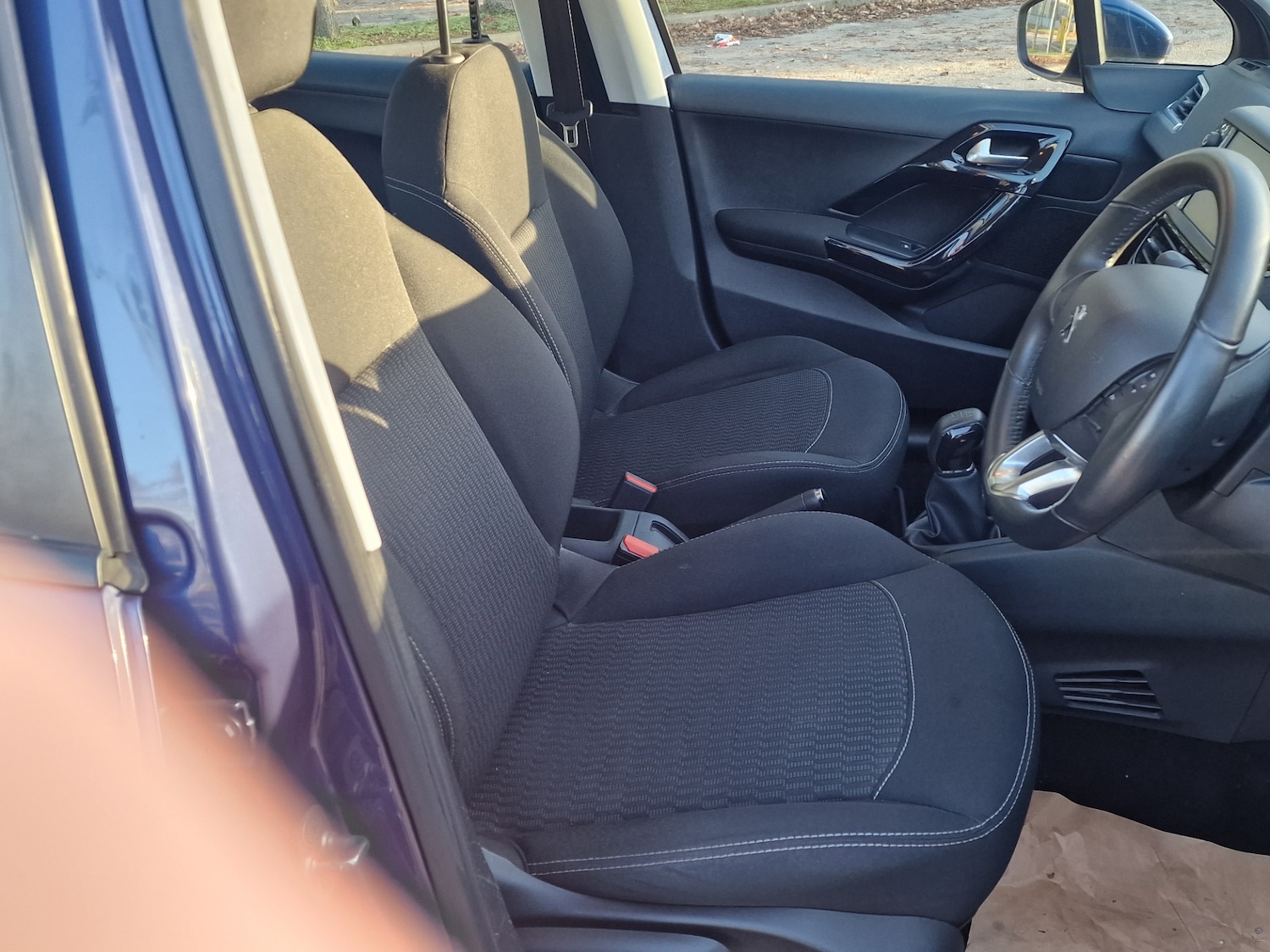 Used Peugeot 208 2017 for sale - 76762797: Photo 21