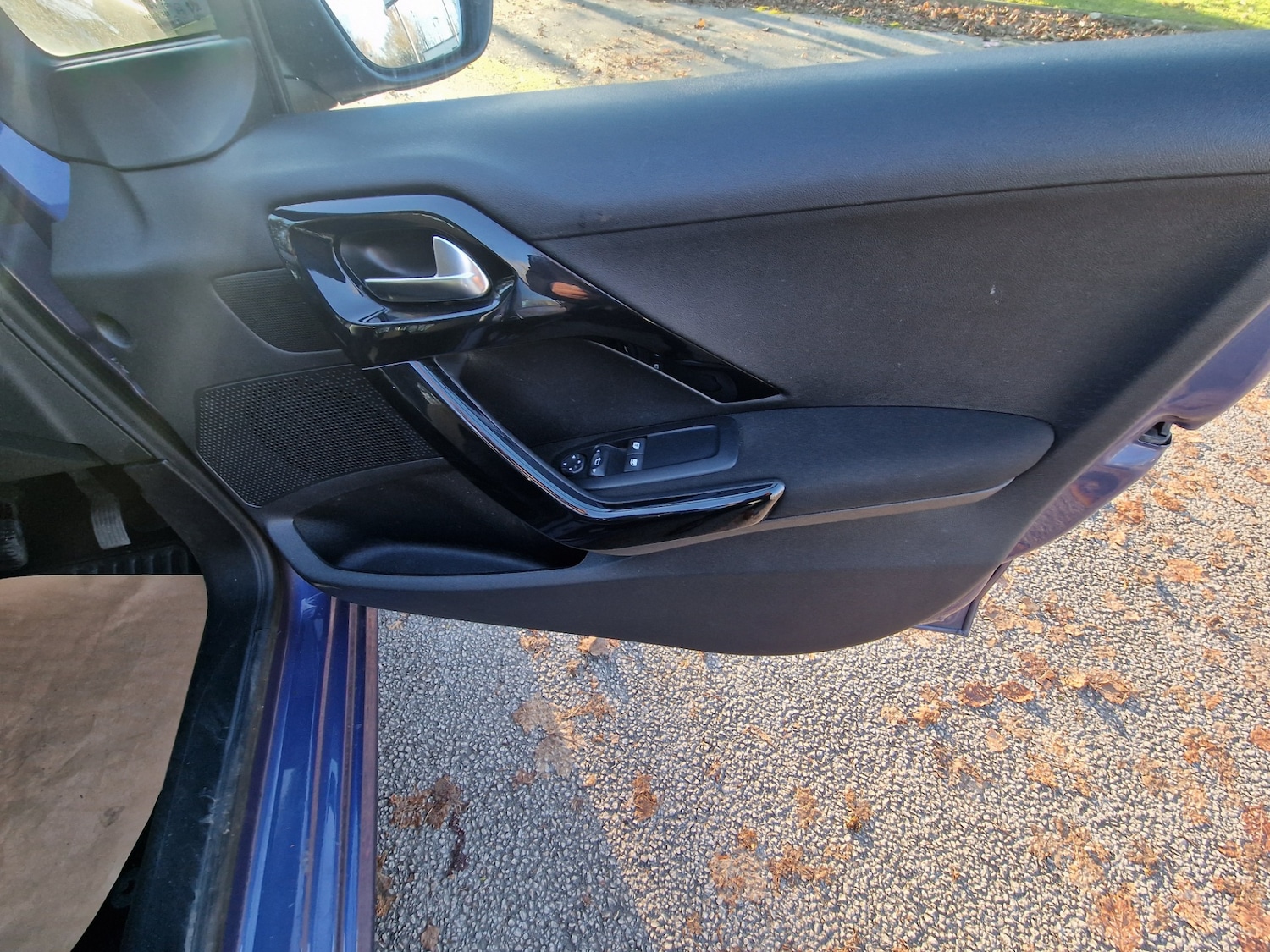 Used Peugeot 208 2017 for sale - 76762797: Photo 27