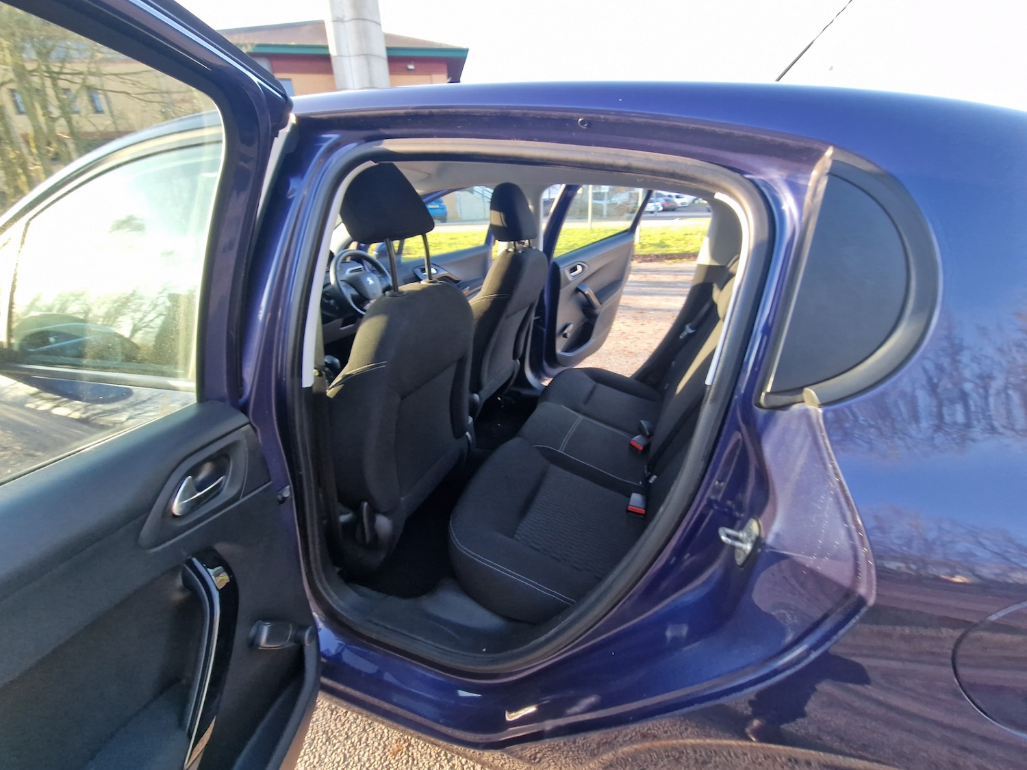 Used Peugeot 208 2017 for sale - 76762797: Photo 35