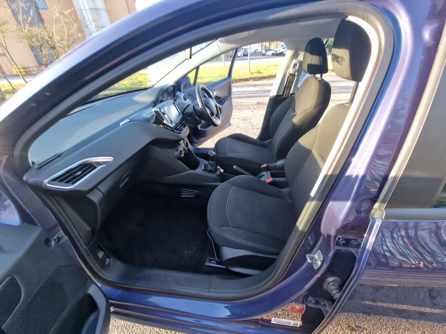 Used Peugeot 208 2017 for sale - 76762797: Photo 40