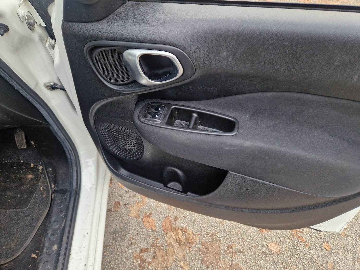 Used Fiat 500L 2013 for sale - 77084317: Photo 24