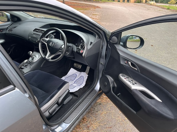 Used Honda Civic 2006 for sale - 75541775: Photo 15