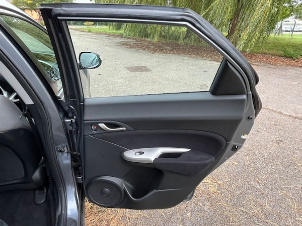 Used Honda Civic 2006 for sale - 75541775: Photo 23