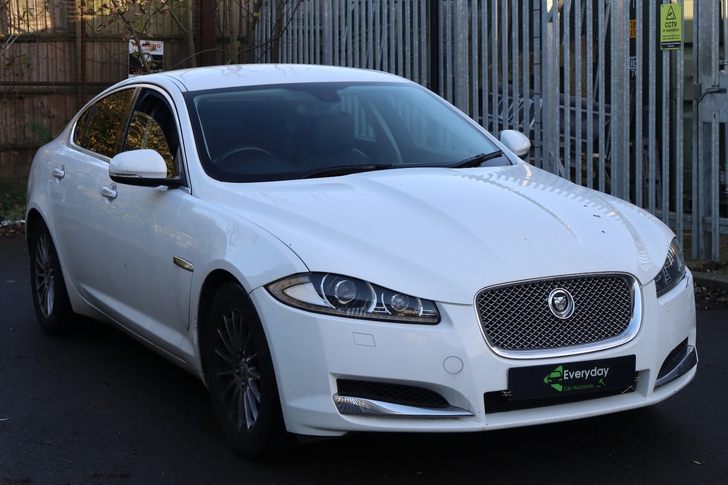 Used Jaguar XF 2012 for sale - 76736785: Photo 1