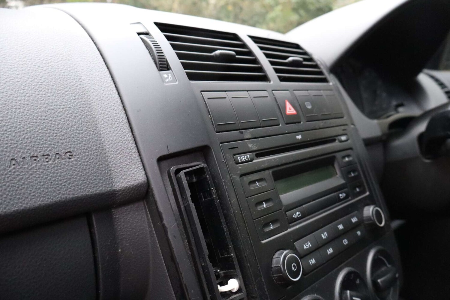 Used Volkswagen Polo 2008 for sale - 77916361: Photo 33