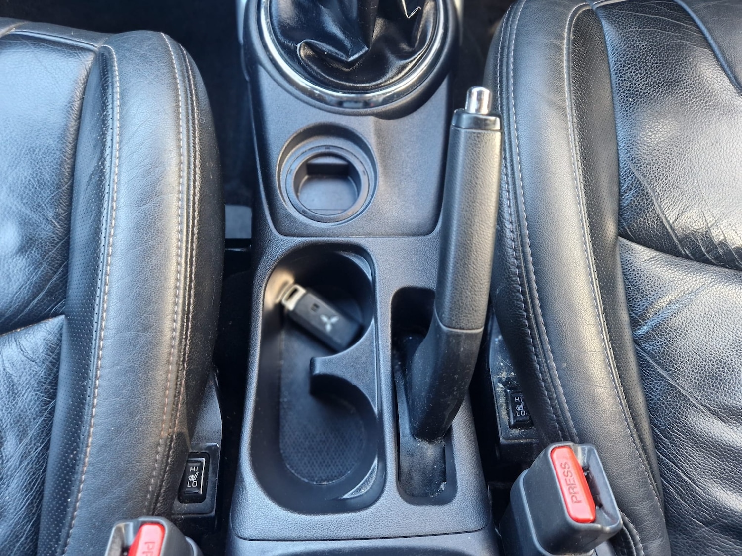 Used Mitsubishi ASX 2011 for sale - 76891882: Photo 38