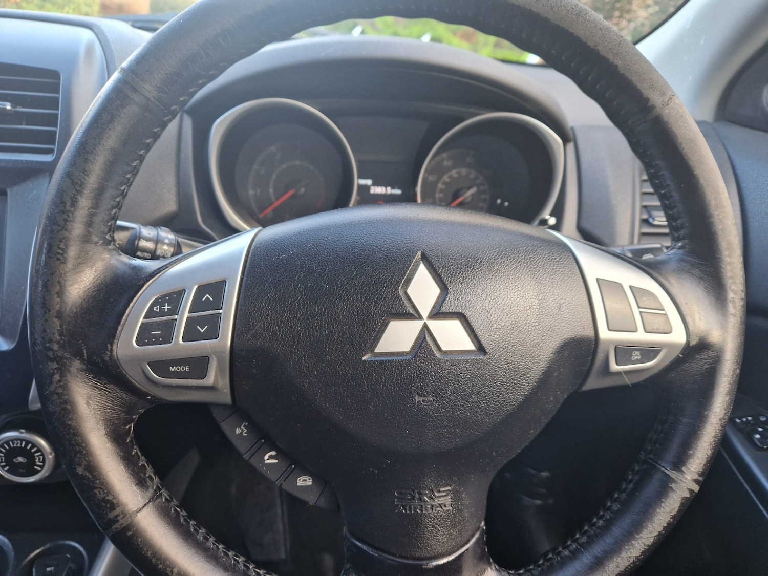 Used Mitsubishi ASX 2011 for sale - 76891882: Photo 39