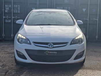 2014 (64) - 1.4i 16V Excite 5dr