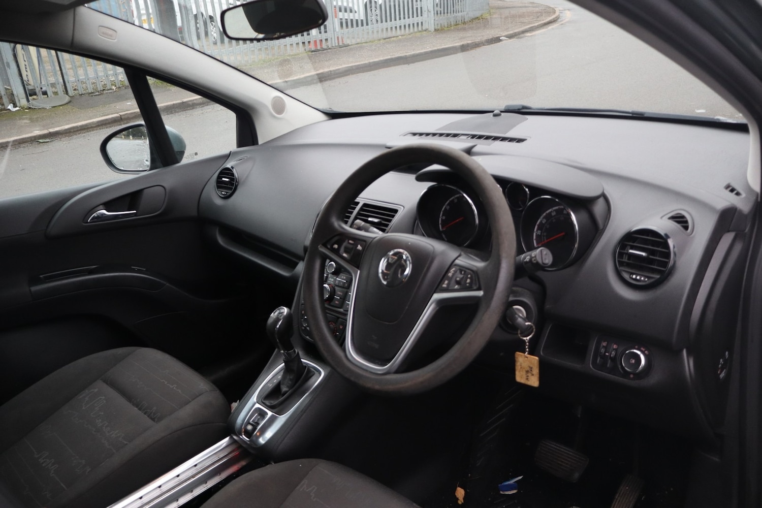Used Vauxhall Meriva 2013 for sale - 77404842: Photo 3