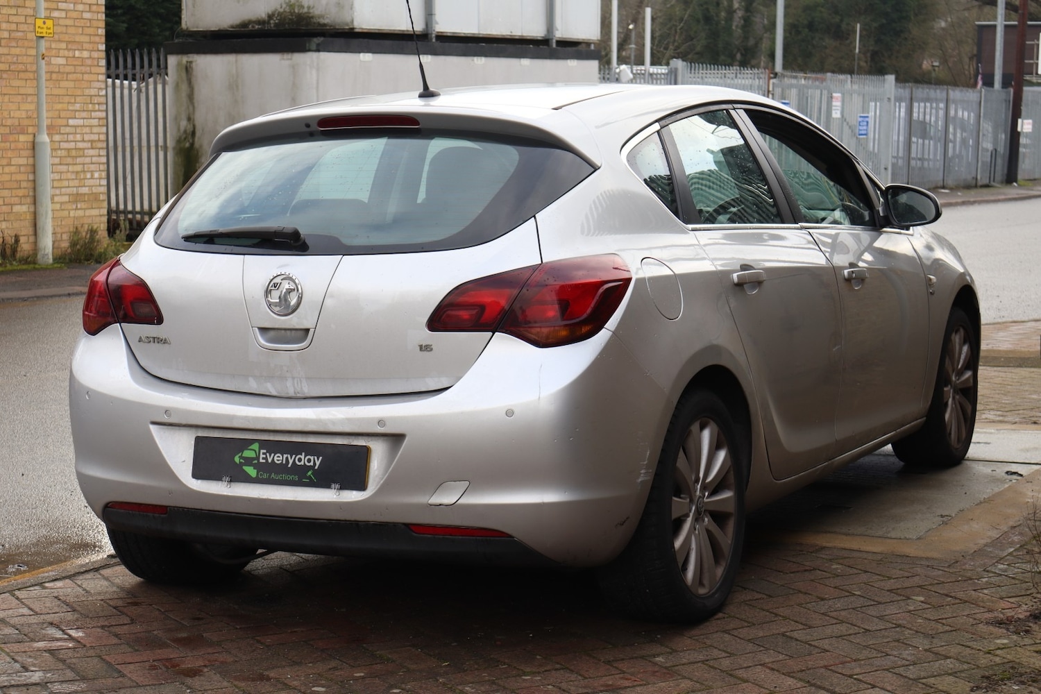 Used Vauxhall Astra 2010 for sale - 77490098: Photo 4