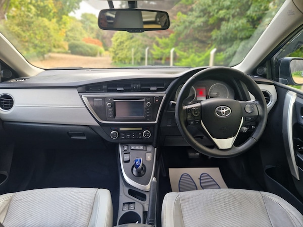 Used Toyota Auris 2013 for sale - 76218952: Photo 15