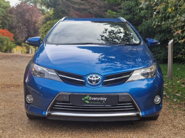 Used Toyota Auris 2013 for sale - 76218952: Photo 1