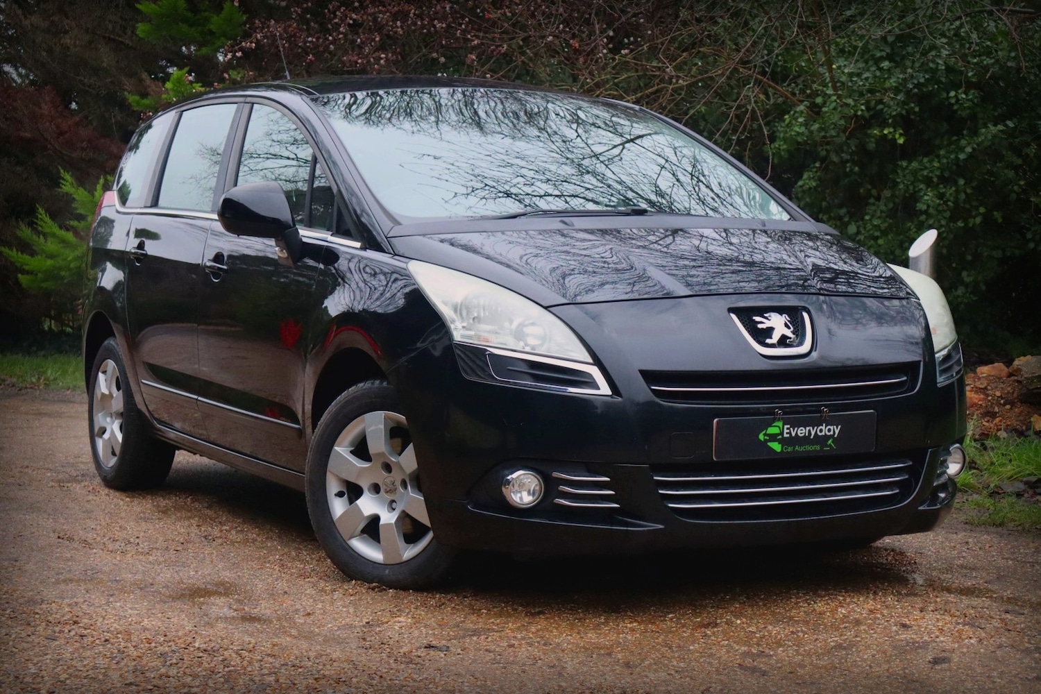 Used Peugeot 5008 2010 for sale - 76979807: Photo 1
