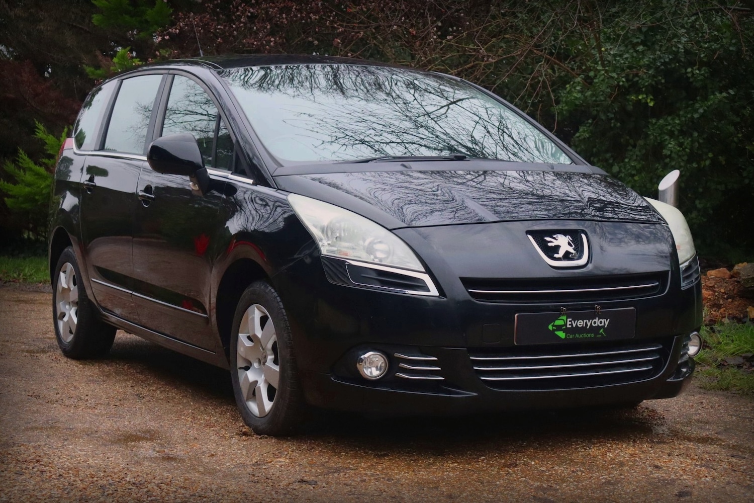 Used Peugeot 5008 2010 for sale - 76979807: Photo 8