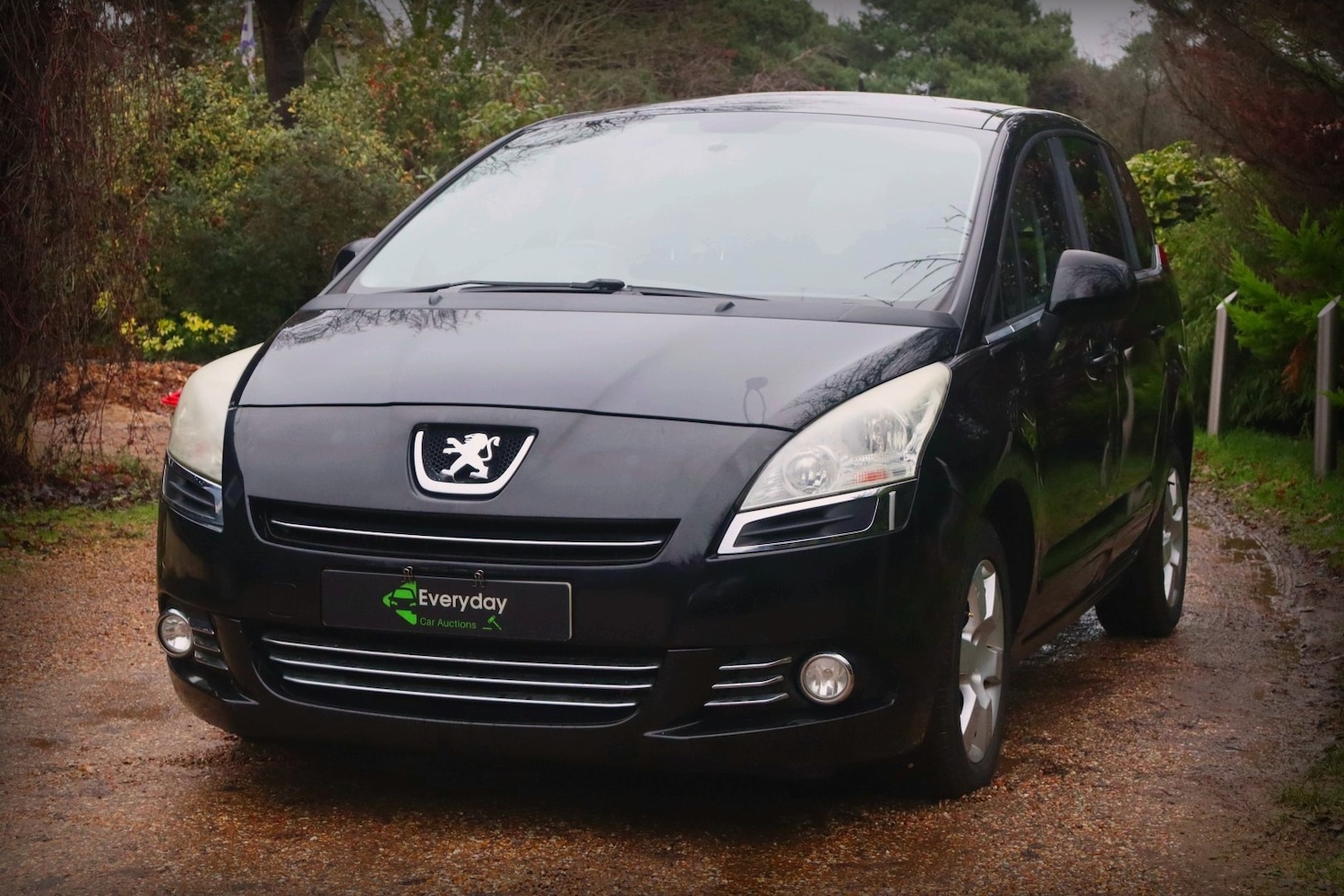 Used Peugeot 5008 2010 for sale - 76979807: Photo 9