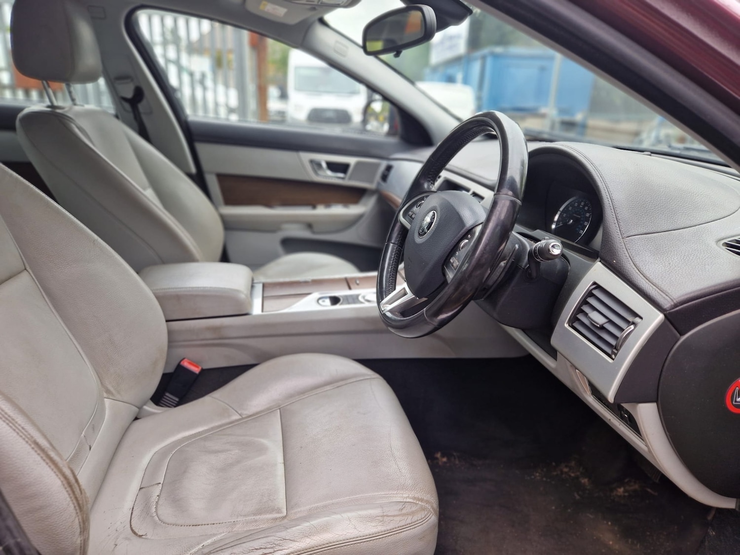 Used Jaguar XF 2014 for sale - 76193502: Photo 3