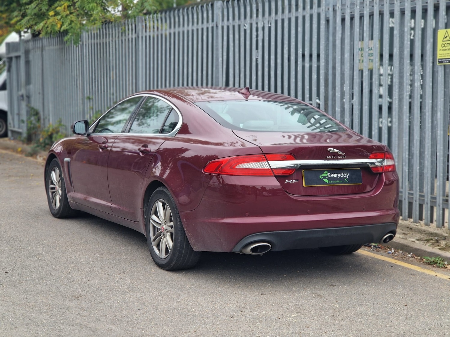 Used Jaguar XF 2014 for sale - 76193502: Photo 9