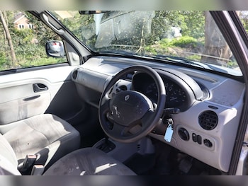 Used Renault Kangoo 2004 for sale - 78154352: Photo