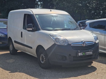 Used Vauxhall Combo 2018 for sale - 79018235: Photo
