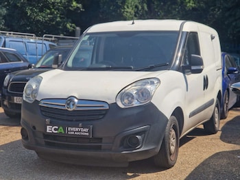 Used Vauxhall Combo 2018 for sale - 79018235: Photo
